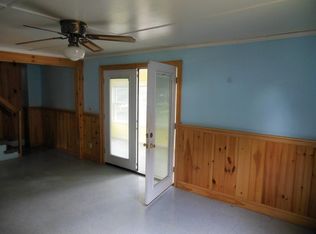 32 Osborne St, Fairfield, ME 04937
