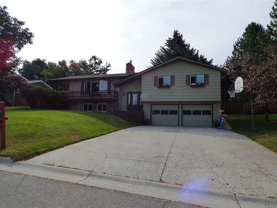 1st image of 903 Parkview Way