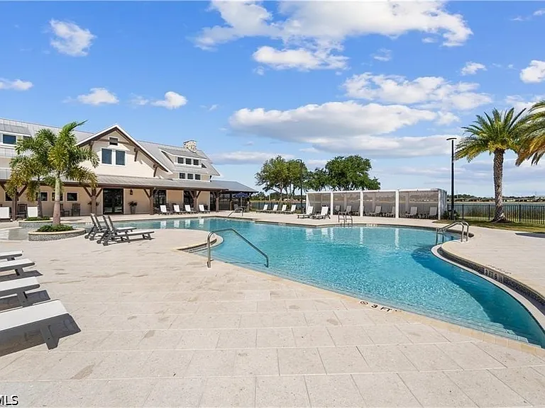 42428 Cascade Dr — Photo 36