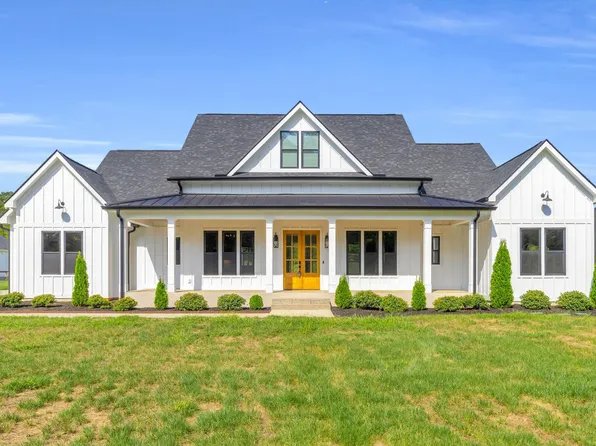 164 Triangle Pine Rd, Fountain Inn, SC 29644