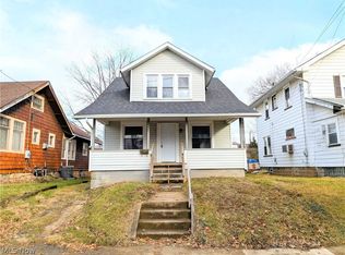 864 10th St NE, Massillon, OH