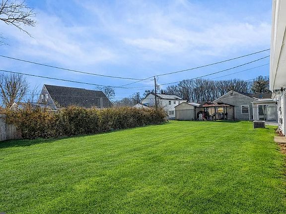 5th image of 3 Hamilton Ln