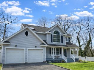 24 North Drive, Centerport, NY 11721