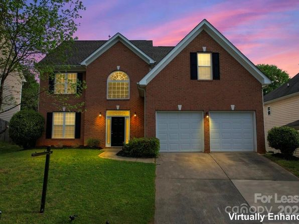 10337 Montrose Dr NW