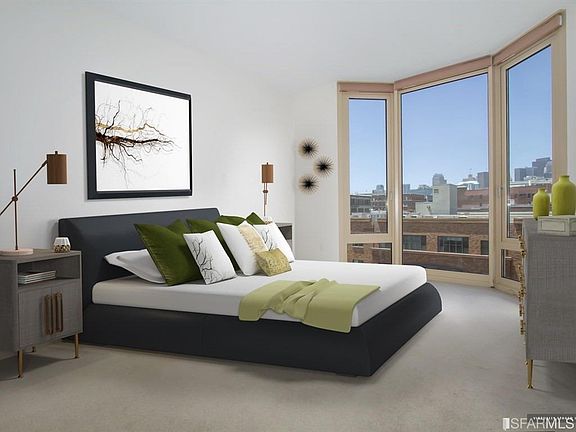 4th image of 88 King St Unit 715