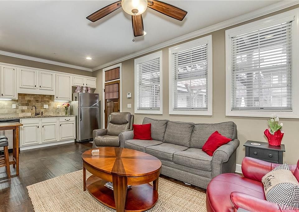 1st image of 820 Frank Thomas Ave Unit 106