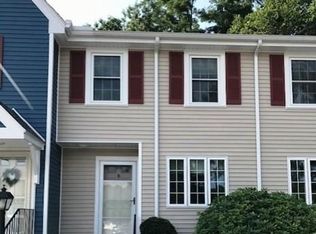 51 Fox Meadow Rd APT B, Leominster, MA 01453