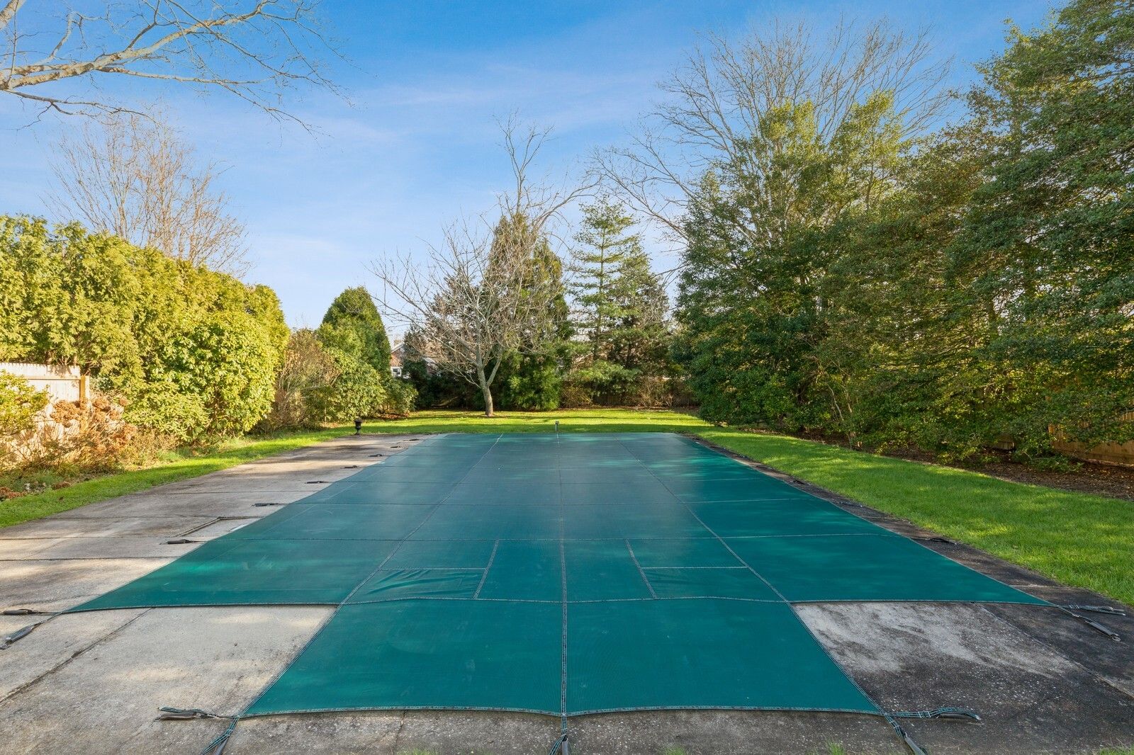 POOL AND BACK YARD BEFORE BLUESTONE WAS ADDED