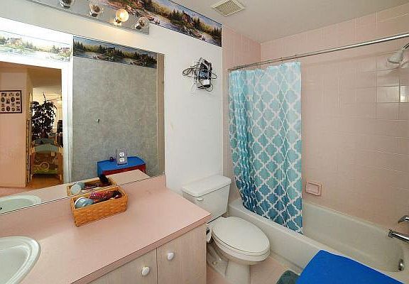 Home For Sale In Regency Lakes