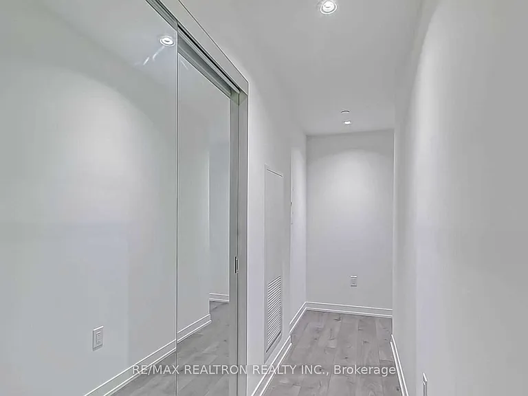 20 Richardson St #616 — Photo 4