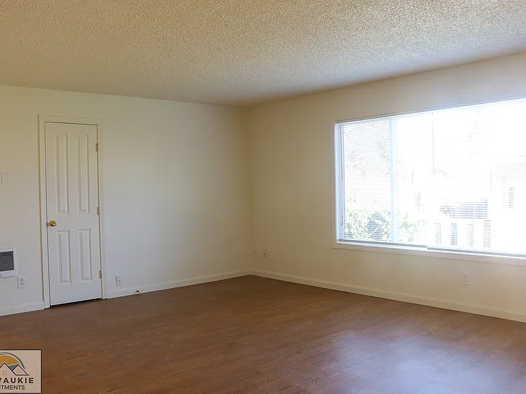 4545 SE Ina Ave #7 — Photo 3