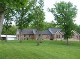 800 Eagles View Ln, Saint Clair, MO