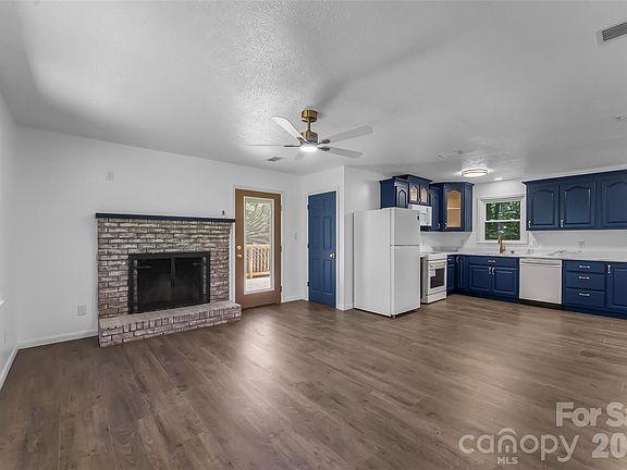 4th image of 4074 Shane Dr