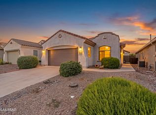 468 W Calle Media Luz, Sahuarita, AZ 85629