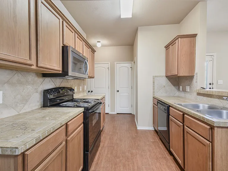 1508B Muirfield Bend Dr — Photo 7