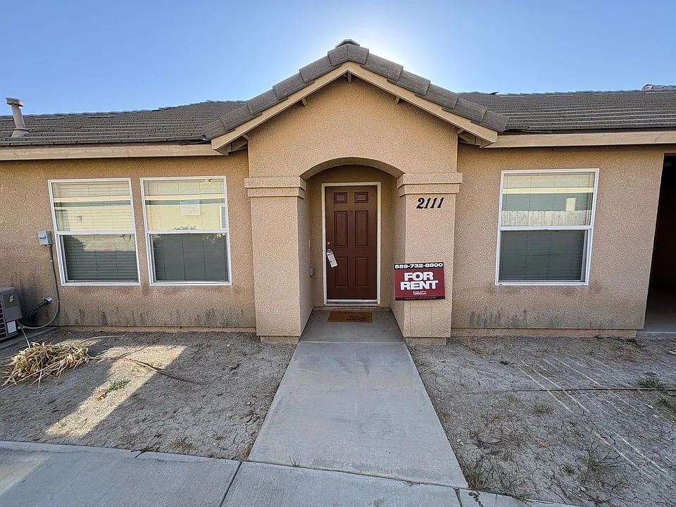 2111 Bella Oaks Dr