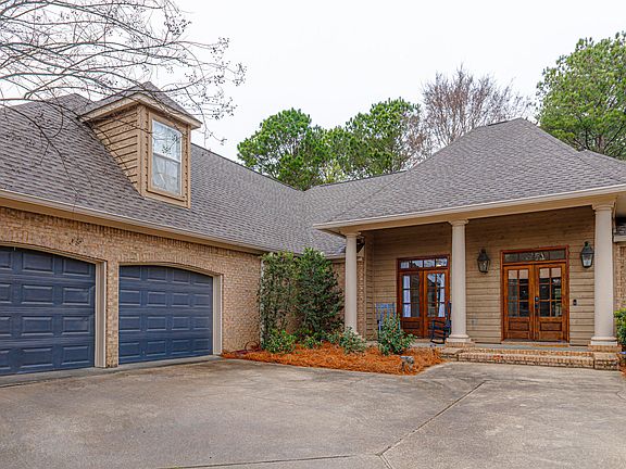 2nd image of 1631 Baywood Dr