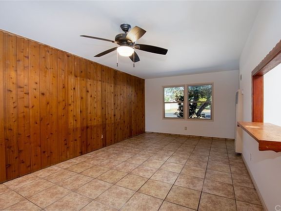 5th image of 997 E Bradley Ave