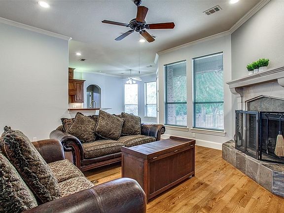 4th image of 2407 Saddlewood Ct