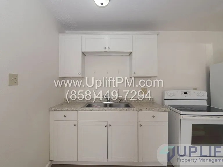 102 N Ramona St #B — Photo 2