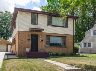 513 Gascoigne Dr #515, Waukesha, WI 53188