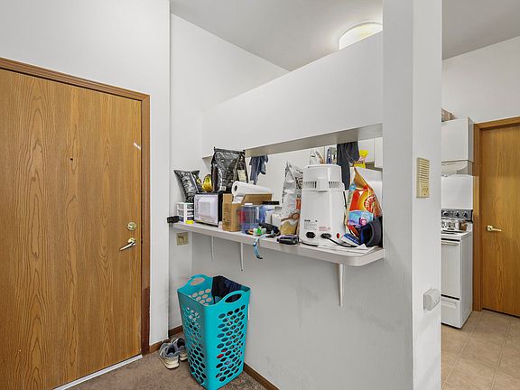 5th image of 2605 University Ave APT 3