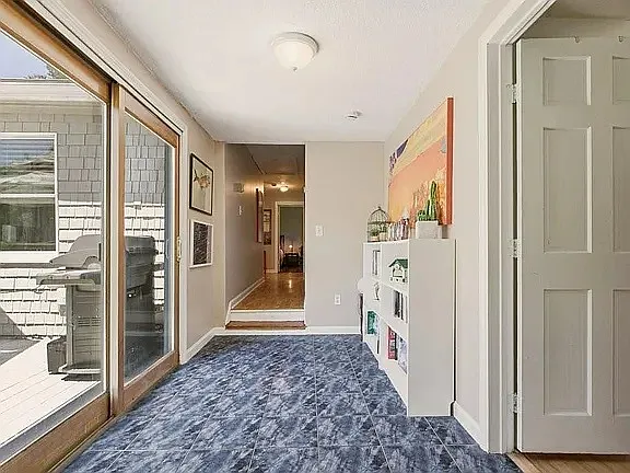 85 Highland Ave — Photo 14