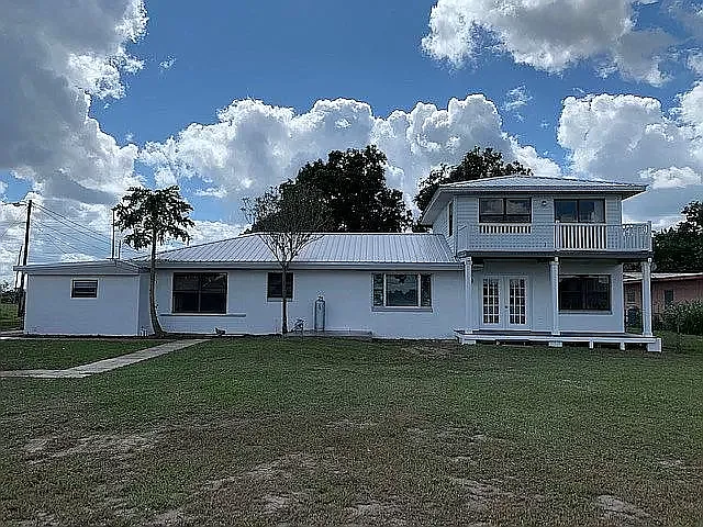 3 bed, 1881 sqft, $2,500 — Photo 2
