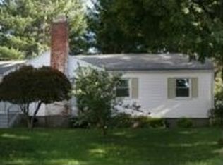 7 Brierwood Ln, Norwood, MA 02062