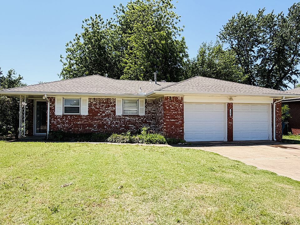 1st image of 120 Elwood Dr