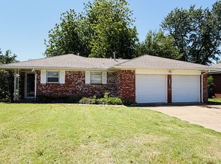 120 Elwood Dr, Edmond, OK 73013