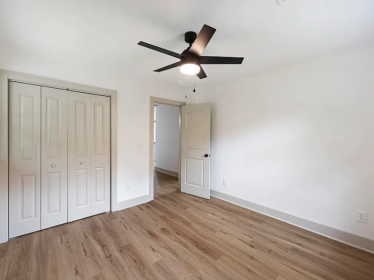 1411 Westway Dr — Photo 10