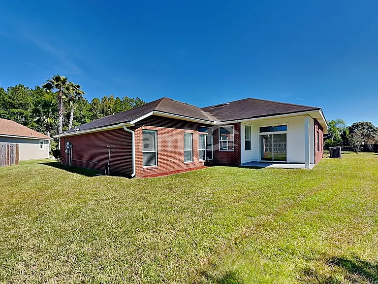341 Diana Ct — Photo 22