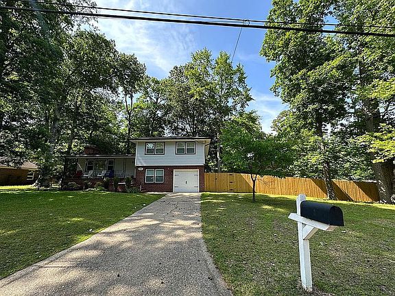 3rd image of 3112 Edinburgh Dr