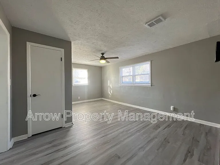 2515 W St — Photo 7