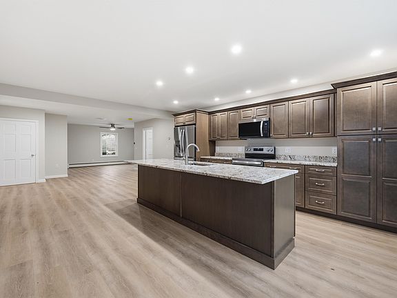 5th image of 18 Hammond Road #3