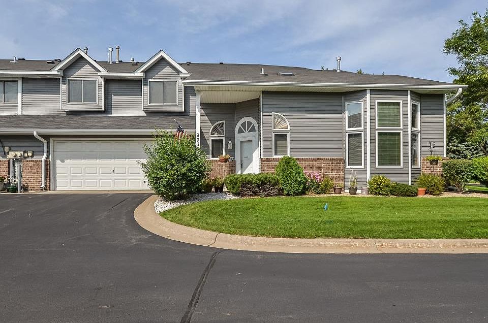 1st image of 9333 Loch Lomond Ln