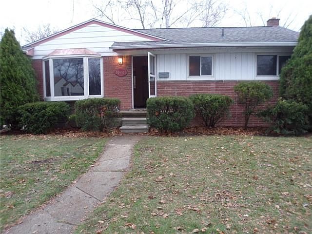 1st image of 33441 Donnelly St
