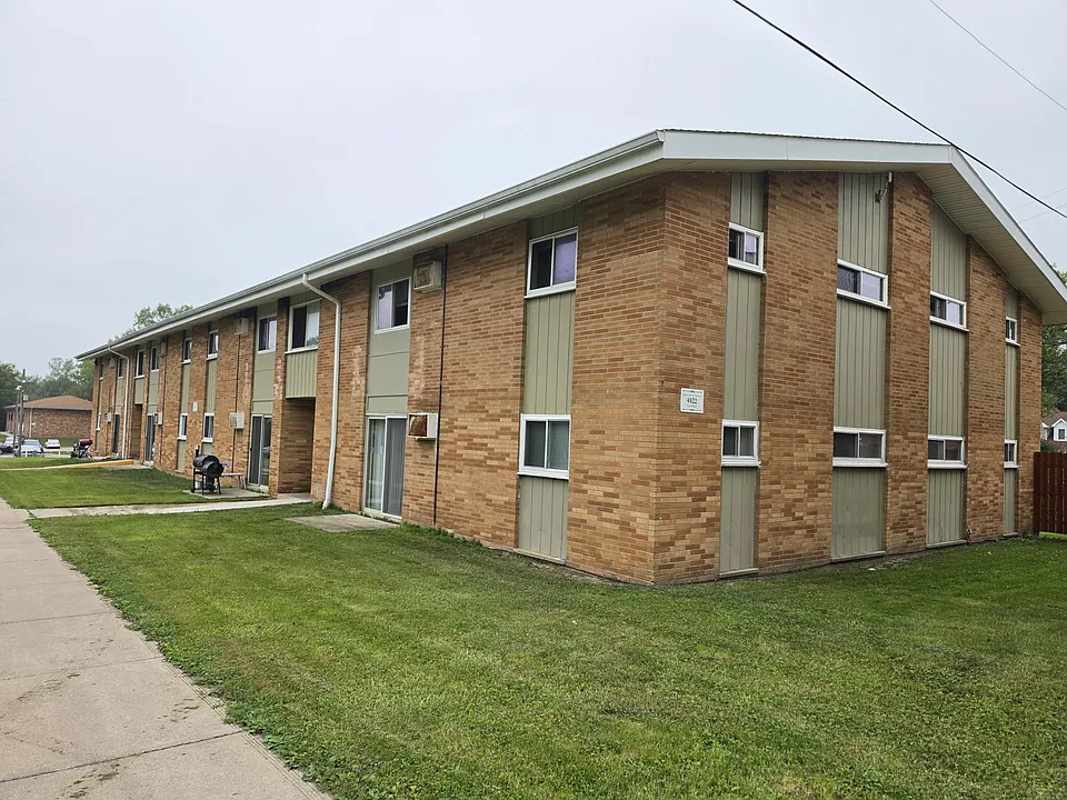 4822 Lee Rd #D14