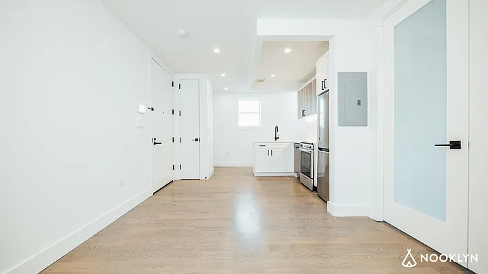 Rented by Nooklyn NYC LLC | media 64