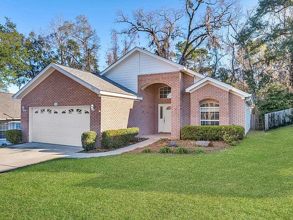 2nd image of 7109 Shady Grove Way