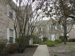 1941 Matthew Ct UNIT D, Elgin, IL 60123
