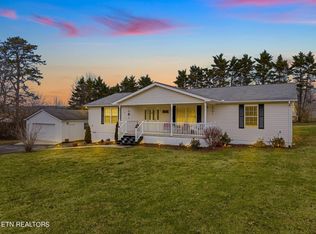 5316 Shipe Rd, Corryton, TN 37721