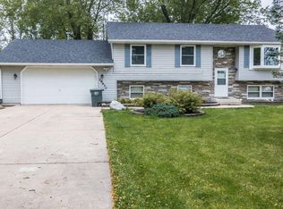 28430 108th St, Trevor, WI 53179