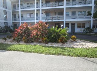 6000 20th St N APT 129, Saint Petersburg, FL 33714