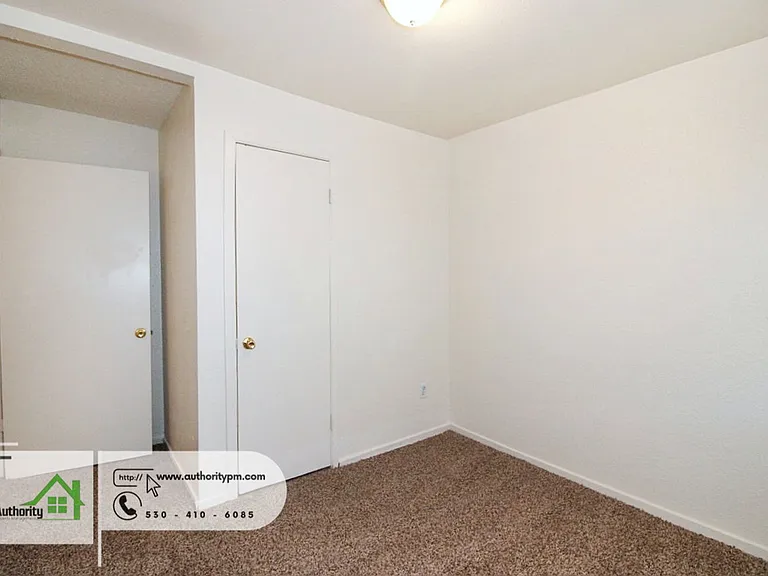5410 Happy Valley Rd #2 — Photo 19