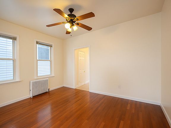 2nd image of 104 Livingston Ave #2