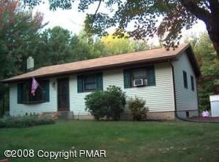 300 Rustic Ct, Stroudsburg, PA 18360