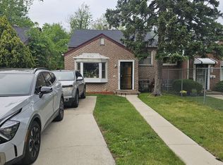 2228 E 99th St, Chicago, IL 60617