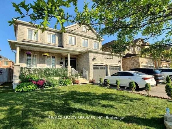 3 Lexington Rd, Brampton, ON L6P 2A9